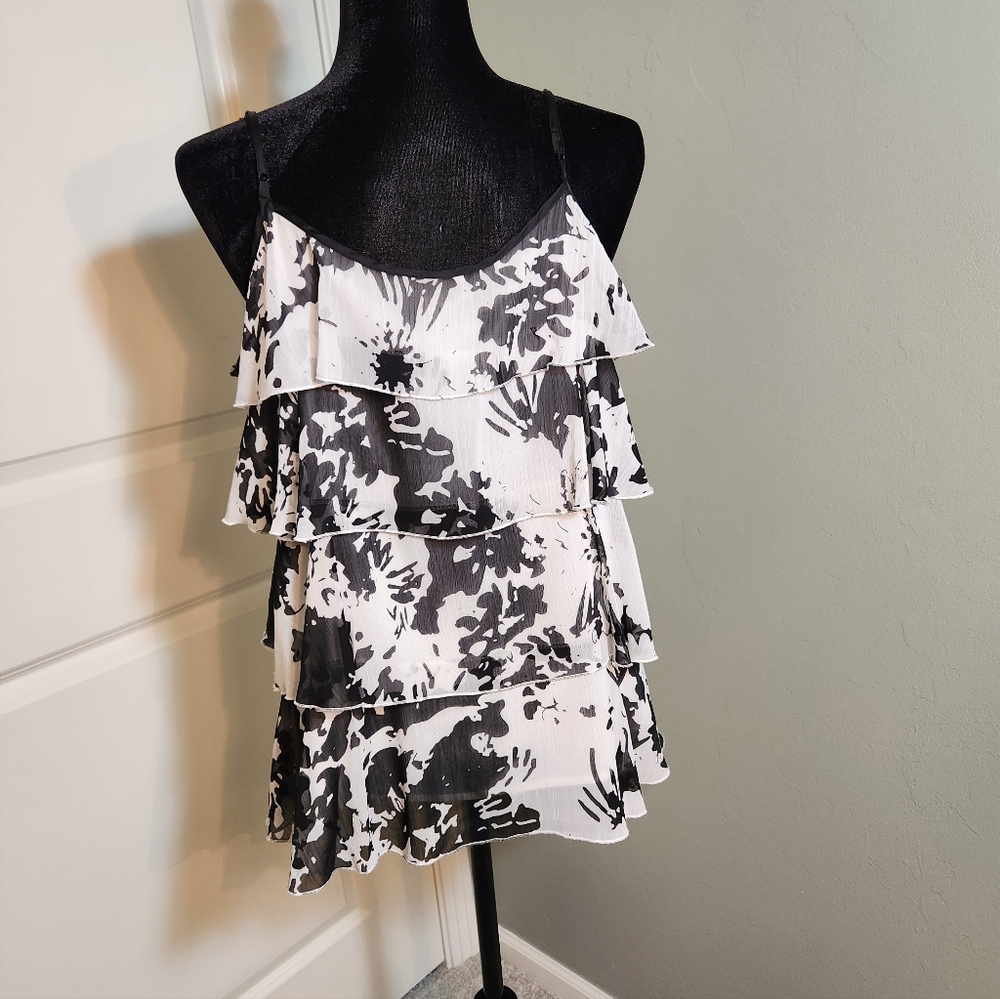 Lapis Layered Ruffled Floral Top - Picture 4 of 12